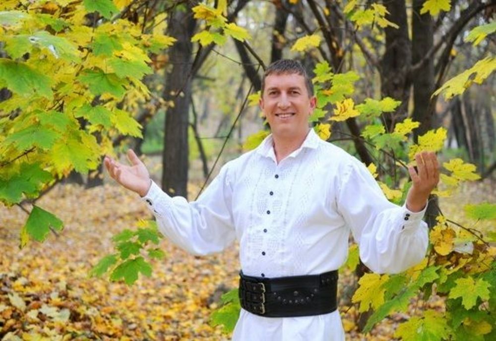 Concert de colinde tradiționale românești susținut de Petrică Mureșan