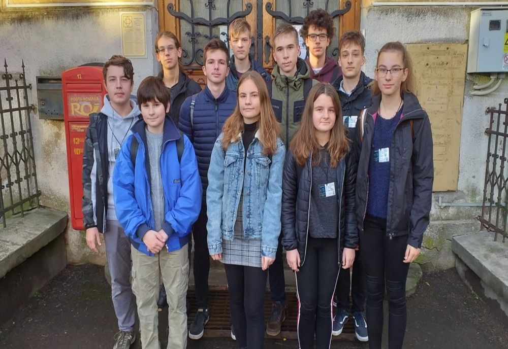 Elevii de la CN ”Mihai Eminescu” s-au întors cu premii de la Concursul regional de fizică ”Topfiz”