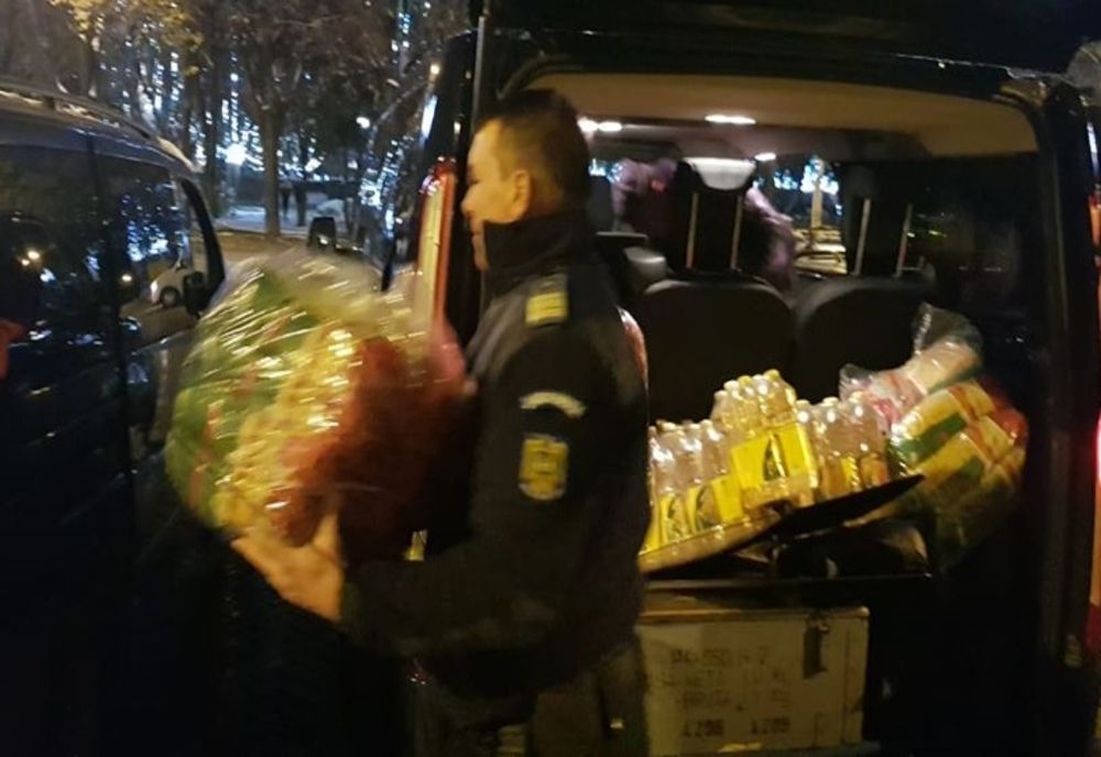Jandarmii sătmăreni au donat peste 100 de kg de alimente pentru familiile nevoiașe