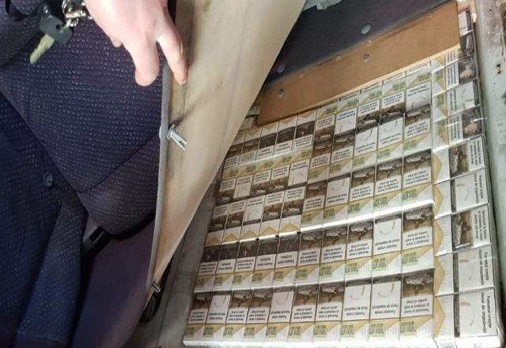 Țigări în valoare de 9.000 lei, confiscate de polițiștii de frontieră