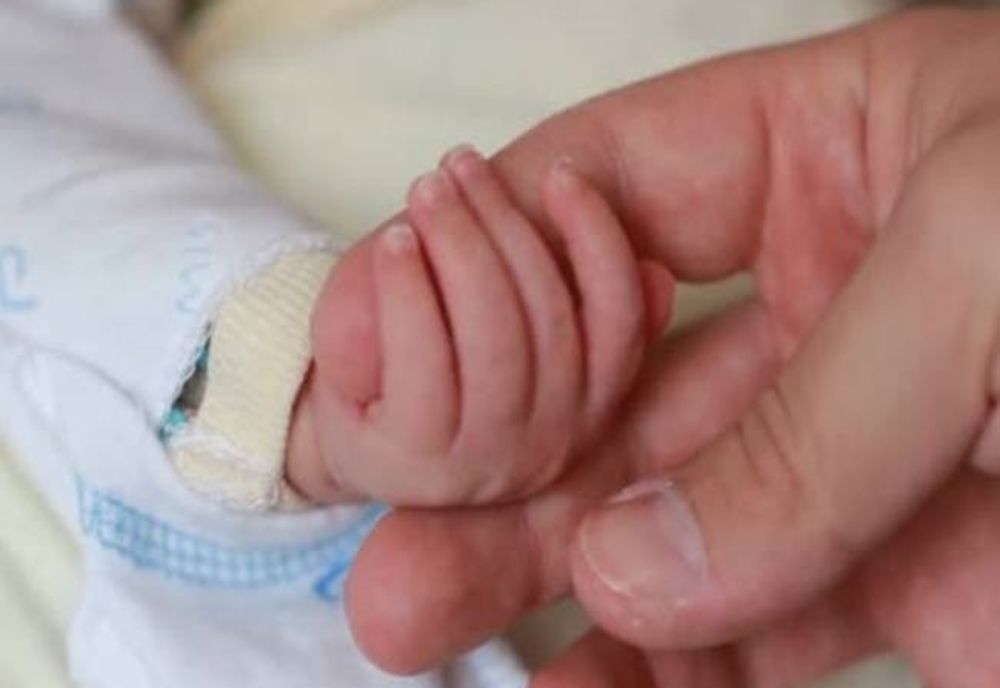 Ionuț, primul născut al anului 2020 la Satu Mare