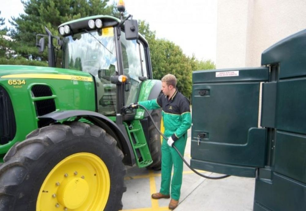 APIA: Fermierii pot depune până la finalul lunii ianuarie cererile de plată pentru rambursarea ajutorului de stat pentru motorină