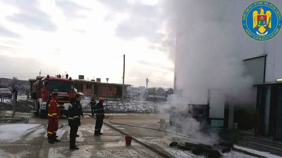 incendiu-sala-sport-racsa