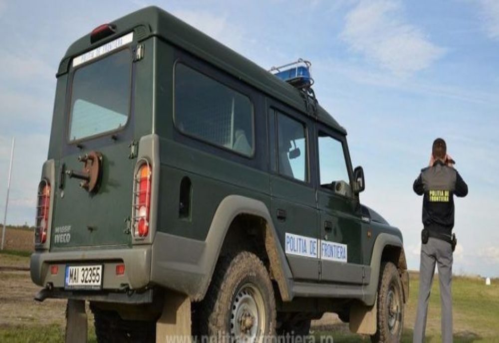 Doi cetăţeni marocani depistaţi la frontiera cu Ungaria