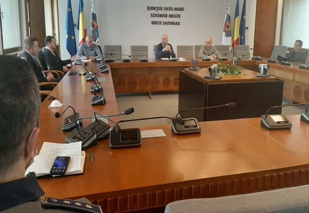 Se limitează ieșirea populației pe străzi. Află care sunt restricțiile impuse pentru combaterea răspândirii Covid-19