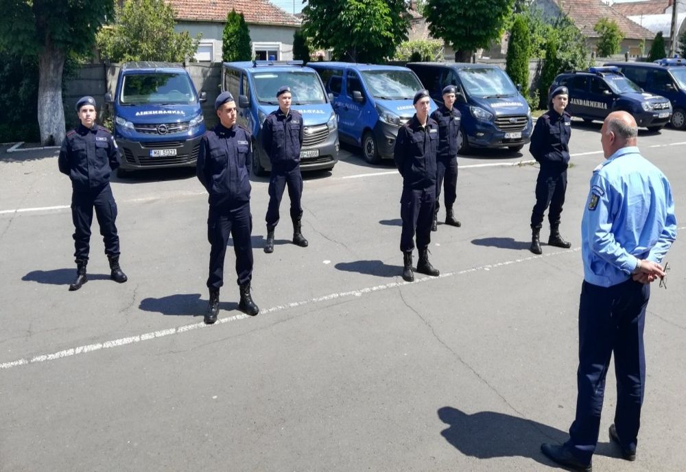 O nouă serie de elevi, în practică la Jandarmeria Satu Mare