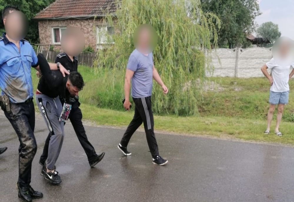 Deținutul care a evadat vineri a fost prins. Polițiștii l-au prins în Mădăras