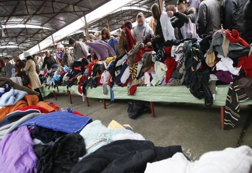 Duminică se redeschide Piața de vechituri