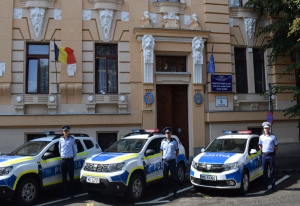 FOTO | 17 maşini noi la Inspectoratul de Poliţie Județean Satu Mare