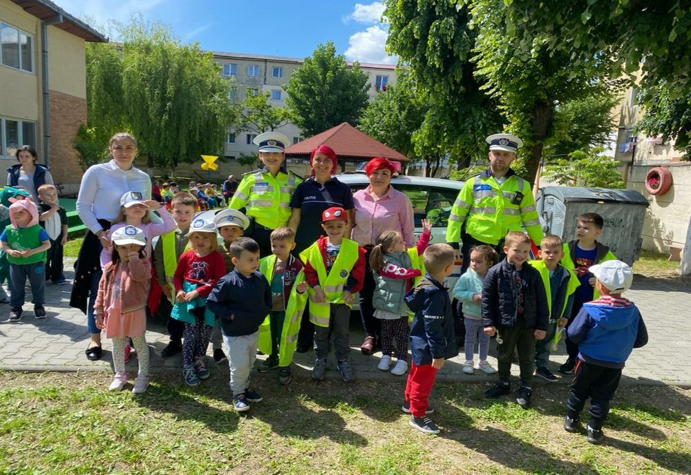 FOTO | Proiectul ,,Micul pieton” desfăşurat în Satu Mare