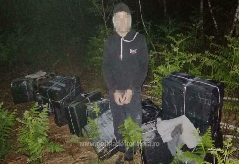 FOTO | Aproape 13.000 de pachete cu ţigări confiscare de poliţiştii din Negreşti Oas, la graniţa cu Ucraina