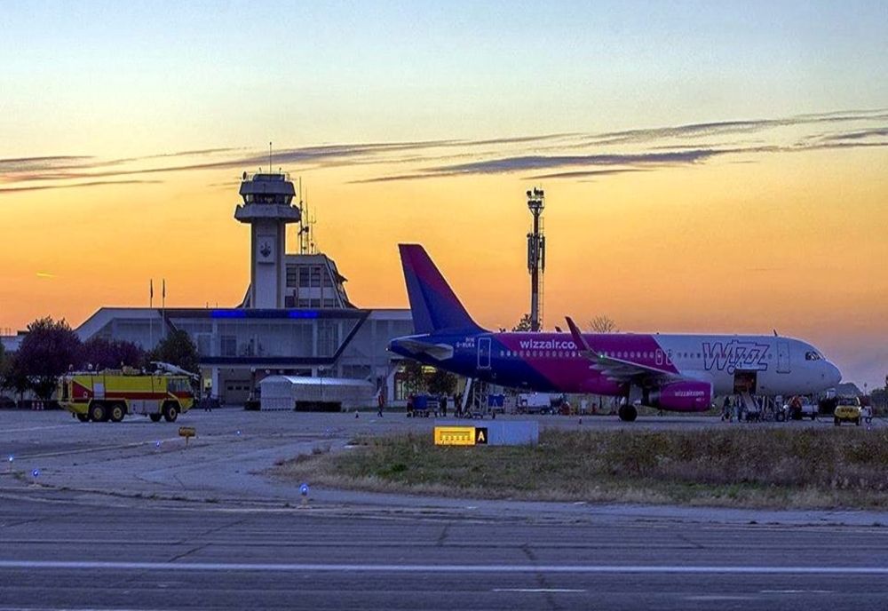 Bărbaţi prinşi pe Aeroportul Satu Mare cu analize COVID-19 false