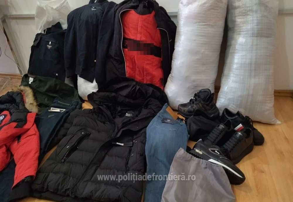 Sătmărean, prins de polițiștii de frontieră din Negrești Oaș cu articole vestimentare contrafăcute