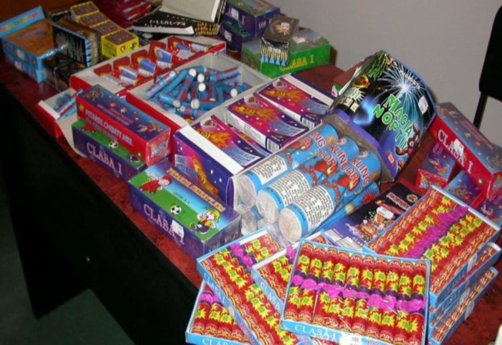 Cu dosar penal și cu marfa confiscată! Bărbat din Orașu Nou prins cu câteva zeci de kilograme de articole pirotehnice