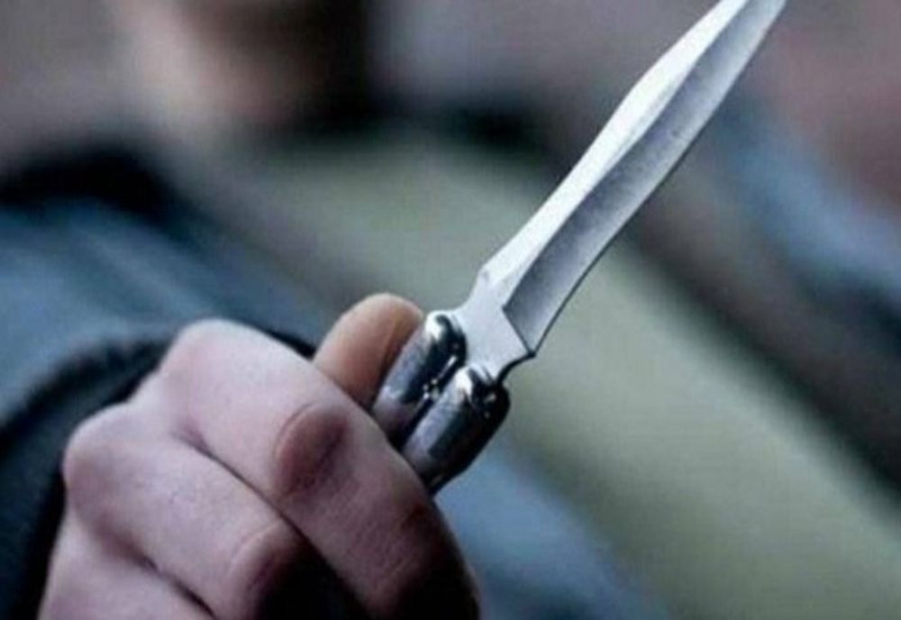 Scandal în Satu Mare! Un bărbat a ajuns la spital după ce a fost înjunghiat cu un cuţit