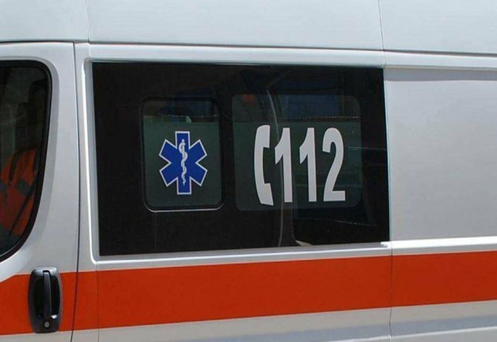 Accident de muncă în Satu Mare! O femeie s-a lovit la cap şi a ajuns la spital