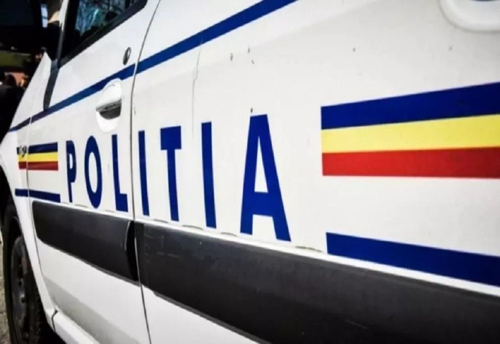 Cercetat de polițiști, după ce a furat un telefon mobil