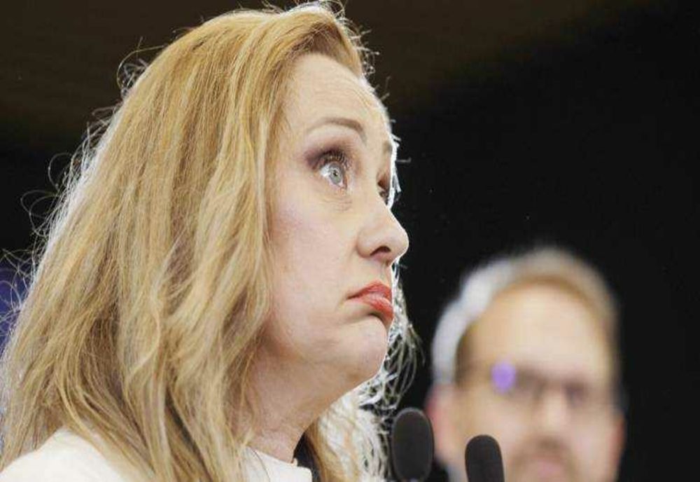 ELENA LASCONI VREA ÎNCHIDEREA REALITATEA PLUS. DERAPAJ AL FOSTEI JURNALISTE, CE A ENERVAT-O PE ȘEFA REZIȘTILOR