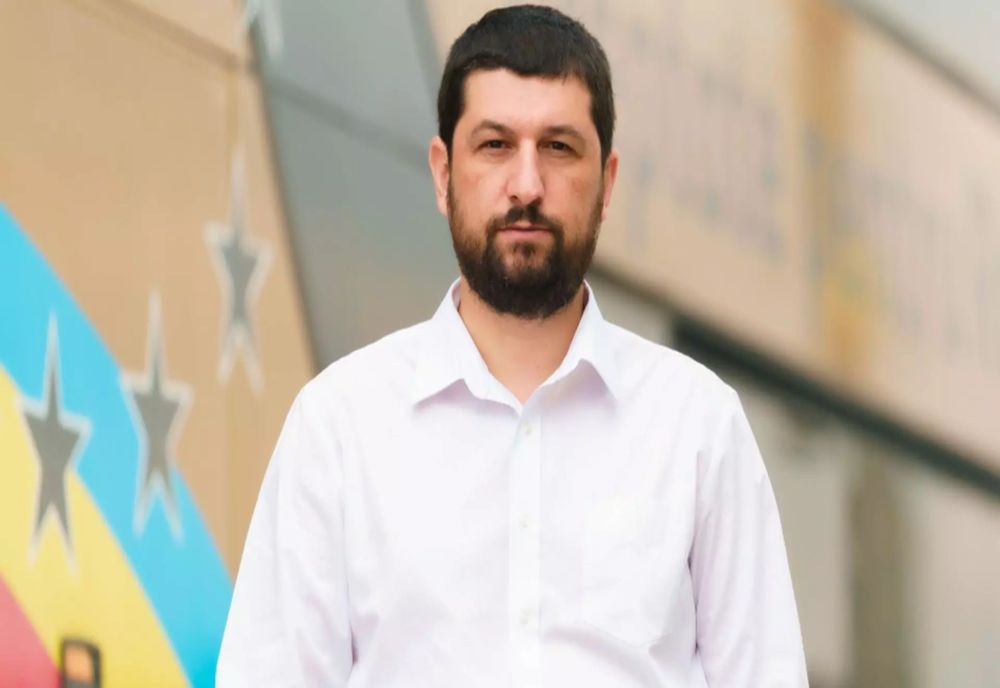 LULEA, AUR: STATUL SE ÎMPRUMUTĂ, BNR TIPĂREŞTE BANI, IAR ROMÂNII PLĂTESC SCUMP: INFLAŢIE, SĂRĂCIE ŞI VIITOR AMANETAT