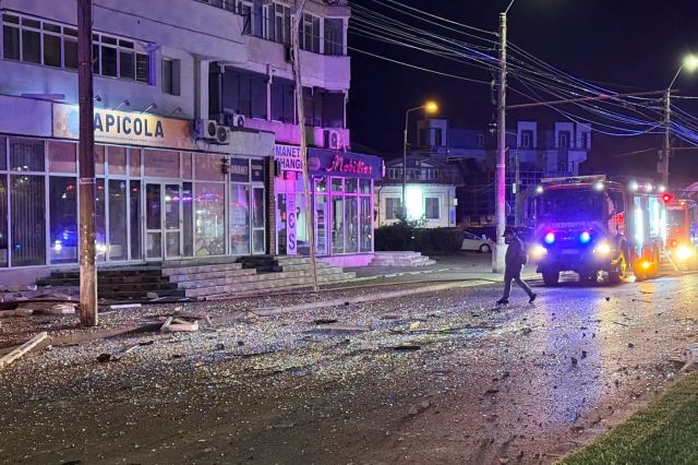 Traiectorie modificată în aer! Nicuşor Dan explică incidentul care a zguduit Galaţiul