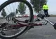 A lovit un biciclist, l-a transportat la spital, fără să anunțe polițiștii despre accident