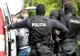 Doi bărbați bănuiți de furt, identificați de polițiști