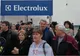 Sindicaliștii solicită conducerii Electrolux acordarea majorării de 2 lei pe oră doar pentru muncitorii greviști