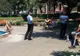 Prinși de polițiști în timp ce se răcoreau în fântâna arteziană