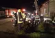 Șofer în stare gravă, după ce a intrat cu mașina într-un stâlp