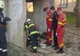 Sătmărean căzut într-un canal, salvat de pompieri