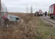 FOTO | Accident în judeţul Satu Mare! O şoferiţă s-a răsturnat cu maşina pe câmp