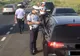 Peste 130 de sancțiuni contravenționale, aplicate de polițiștii sătmăreni, în trafic! Zece șoferi au rămas fără permise