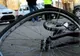 Accident între Orașu Nou și Livada! Biciclist în stare gravă după ce a fost lovit de o maşină